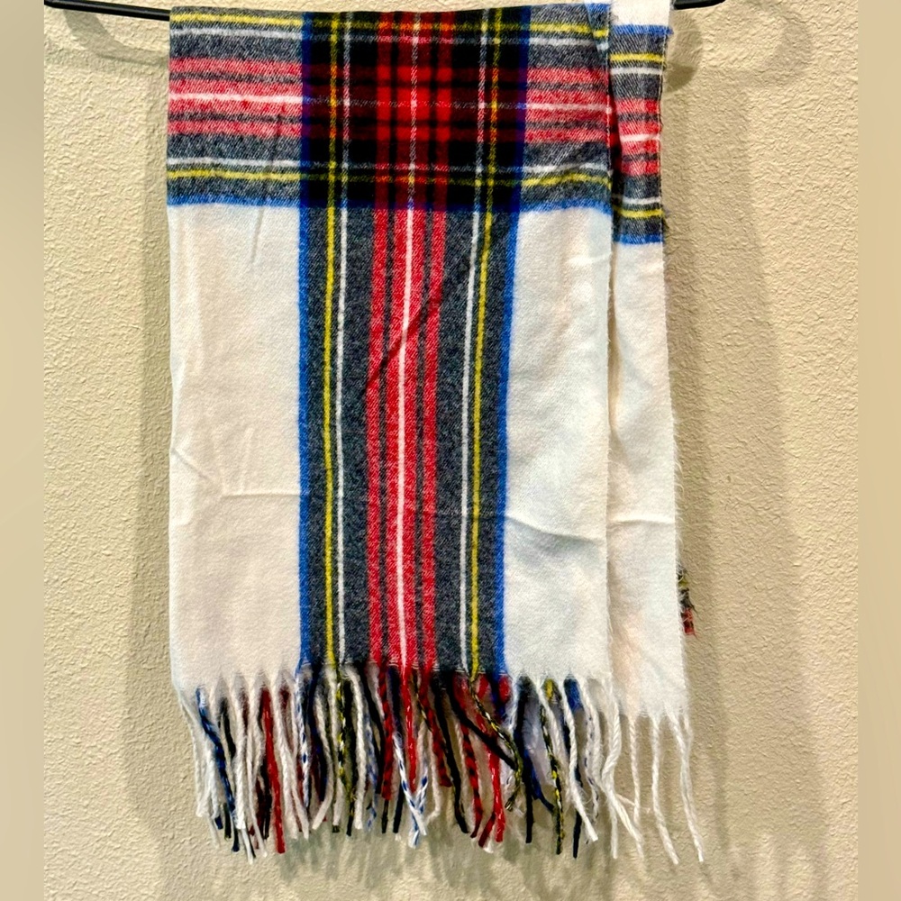 NWT SCARF WITH FRINGE H&M